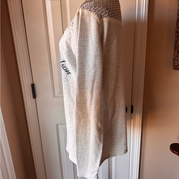 Harley-Davidson Cream Long Sleeve with Red and Blue Graphic size x-large - Picture 6 of 11